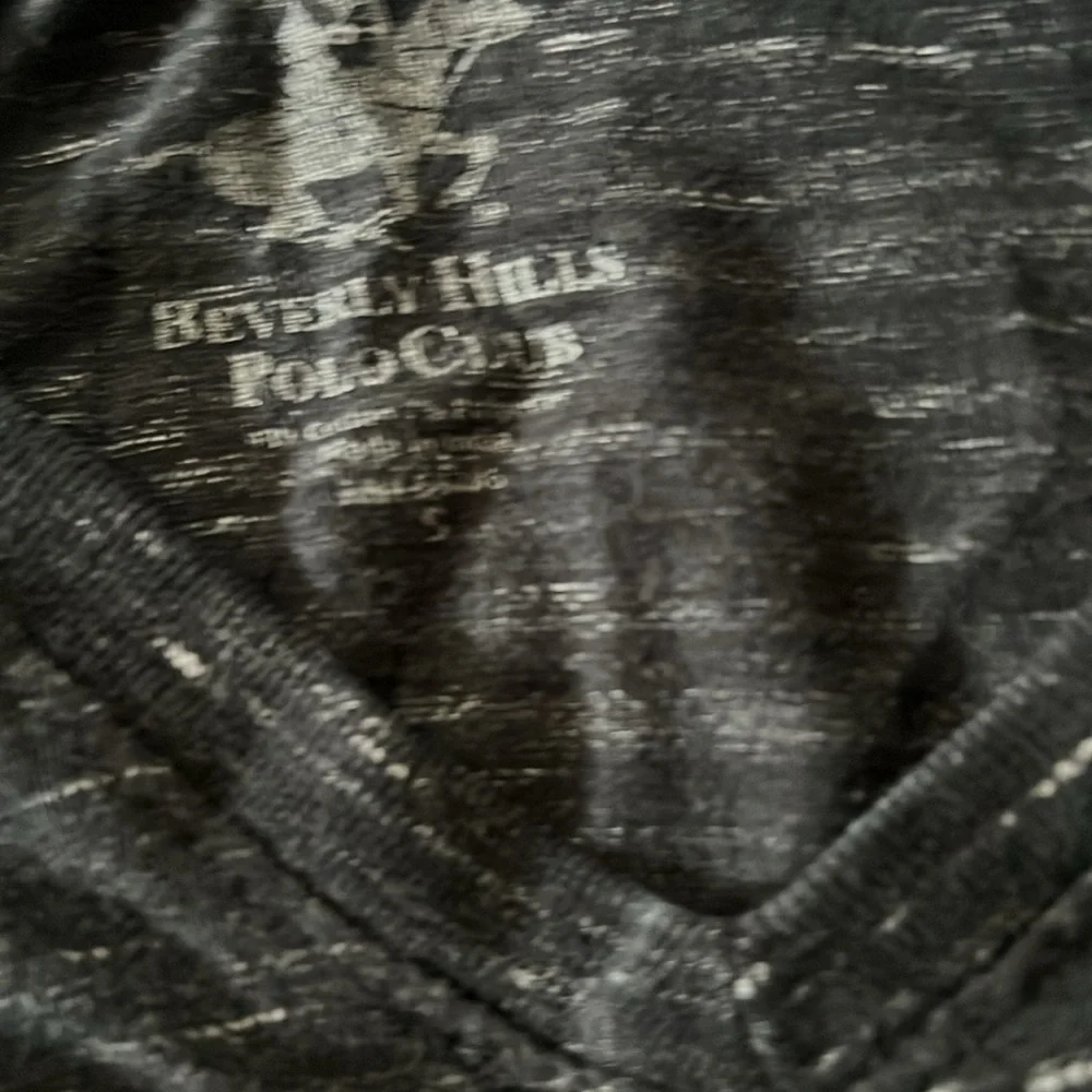 Beverly Hills polo club t-shirt men’s small v-neck - Picture 4 of 5